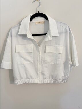 Cropped Button-Front Pocket Shirt Jacket - White
